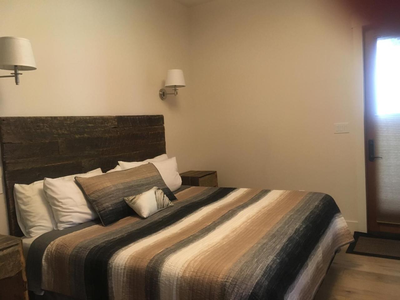 Radium Elk Park B & B Radium Hot Springs Esterno foto